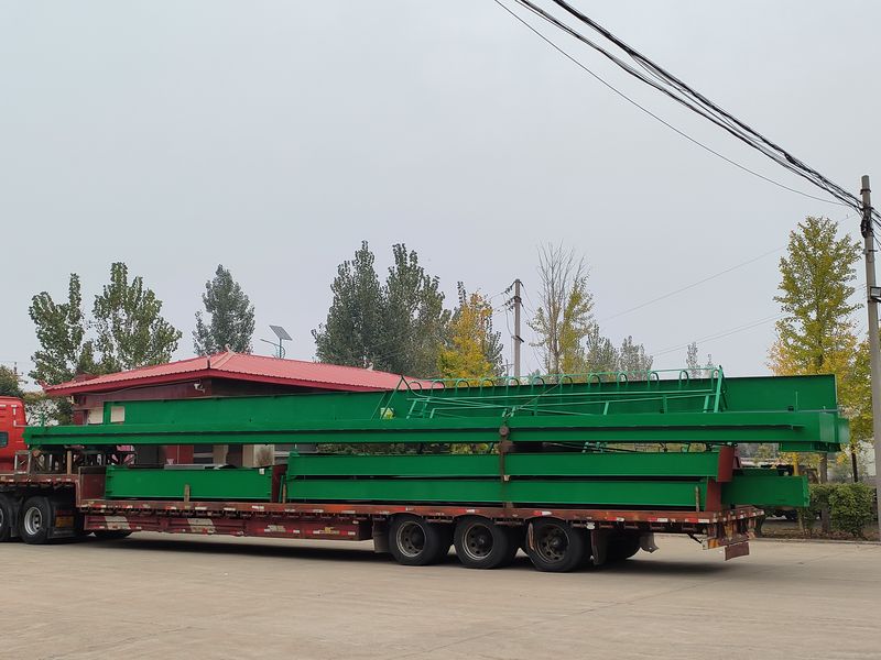 南京某公司采购我公司一台放荡的情欲护士2门式起重机