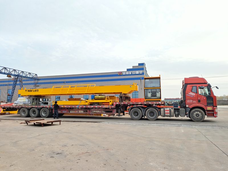 放荡的情欲护士2桥式起重机，发往河南洛阳