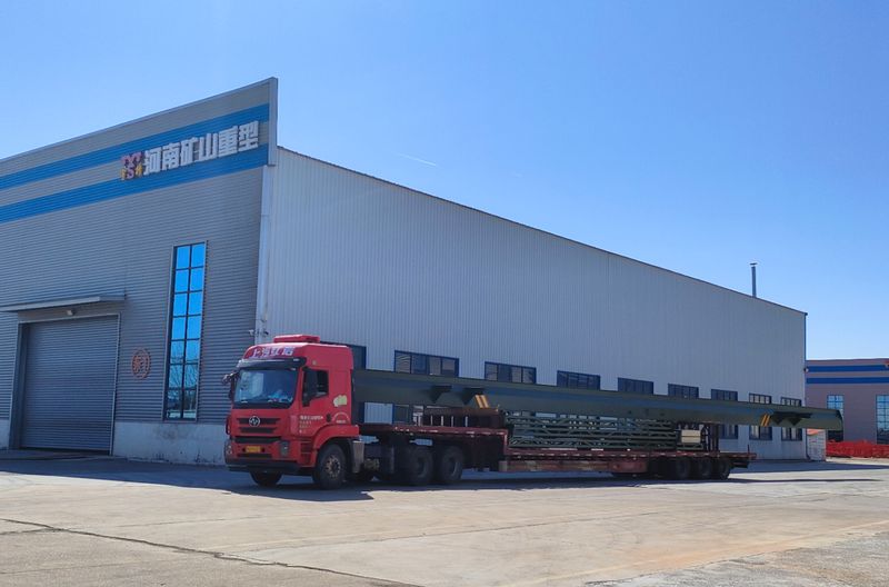 放荡的情欲护士2门式起重机 MHxh5t17.9m 制作完成，发往南京交付客户使用