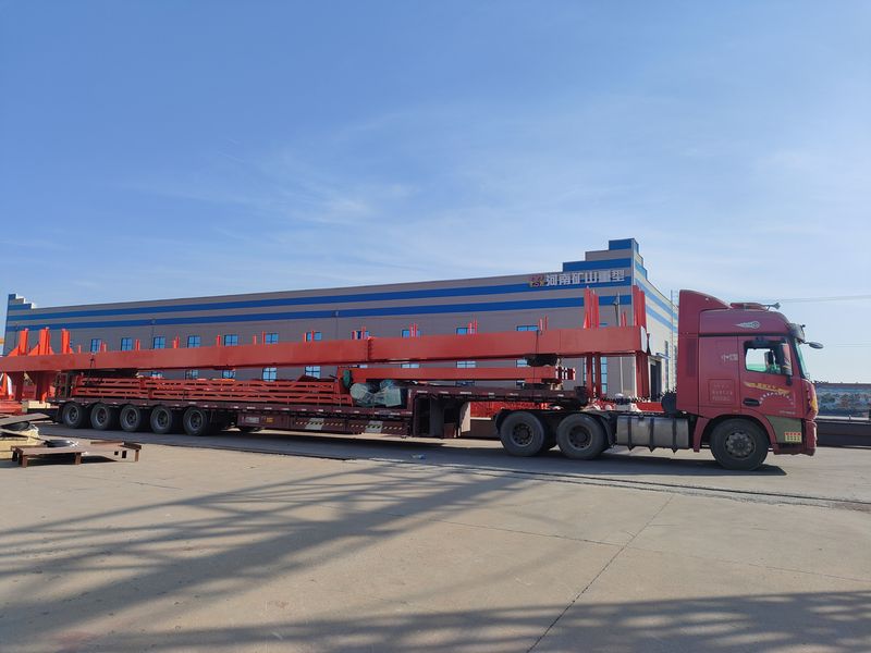 放荡的情欲护士2门式起重机  2台 MHxh10t—24m 制作完成，发往湖北交付客户使用