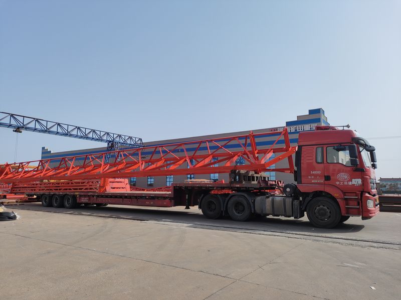 放荡的情欲护士2门式起重机  MH10t—25m 制作完成，发往陕西榆林交付客户使用