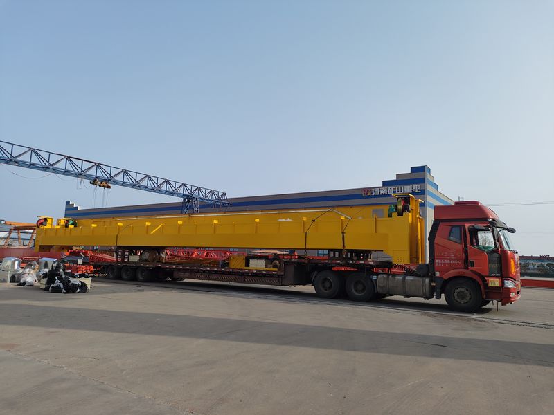 通用桥式起重机  QD32/5t—25.5m  制作完成，发往河南洛阳交付客户使用