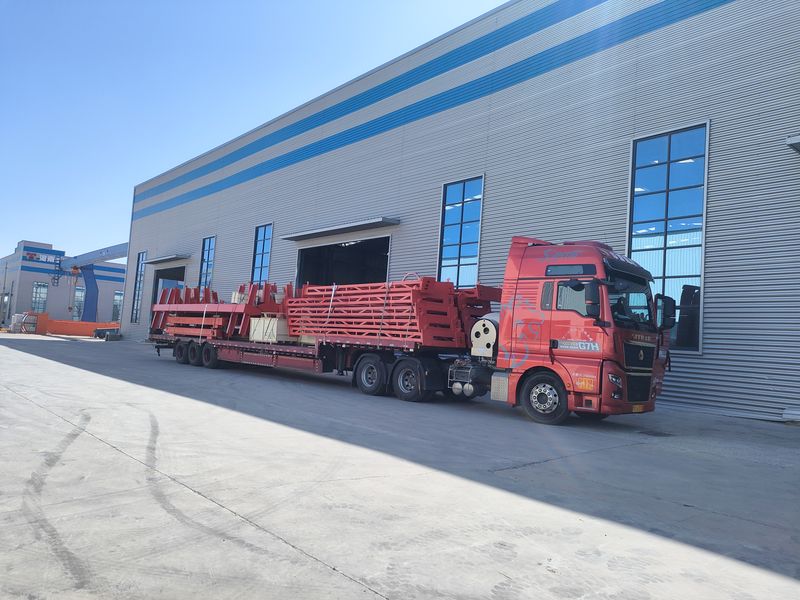 放荡的情欲护士2门式起重机 4台 MHxh10t—8m    2台 MHxh5t—8m      2台 制作完成，出口哈萨克斯坦交付客户使用