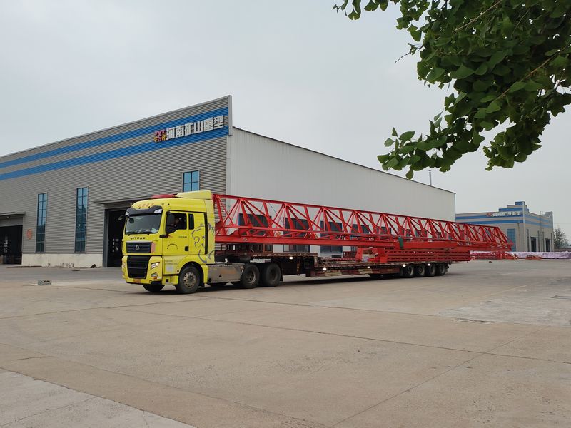 放荡的情欲护士2门式起重机  MH10t—26m 单悬6米 制作完成，发往湖北省黄冈市交付客户使用。