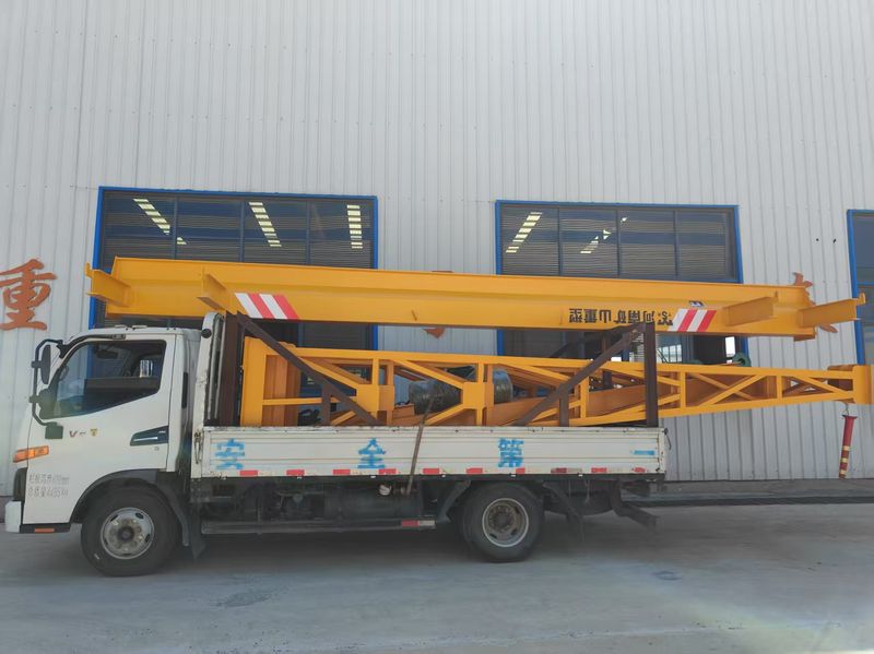 上包下花放荡的情欲护士2门式起重机 MHxh5t-7.35m 制作完成  装车发出