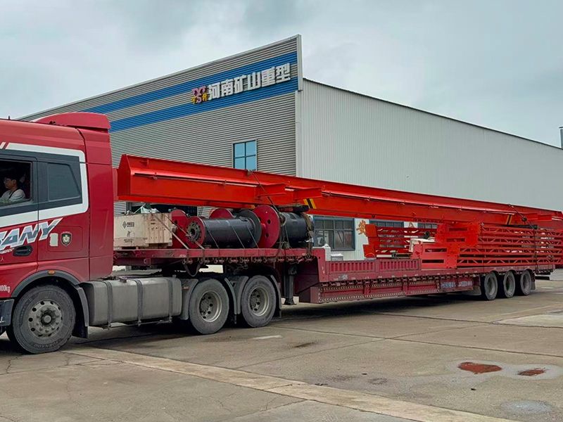 上包下花放荡的情欲护士2门式起重机 MHxh5t-12m MHxh5t-13m 制作完成  装车发出